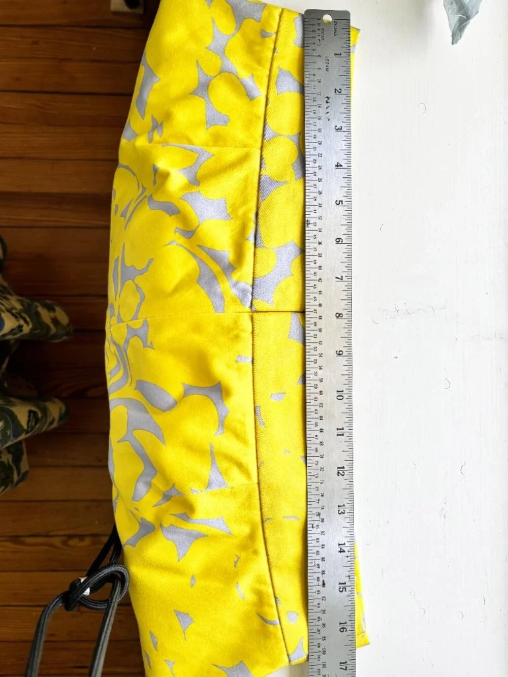 J.CREW Yellow & Grey Gladiola Floral Stretch Cotton Pencil Skirt size 10